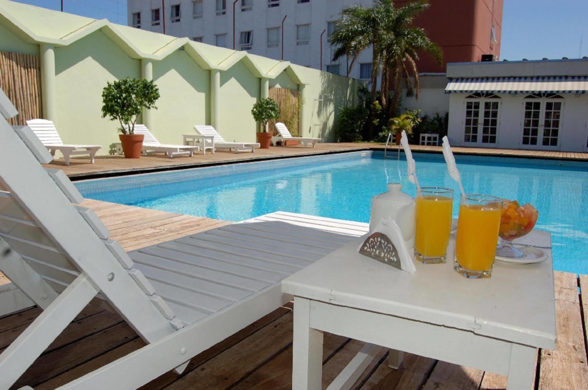 Julio Cesar Hotel Posadas Exteriör bild